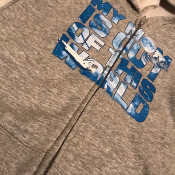 NWOT “My Mom Is Out of This World” Hoodie - 24 M - Picture 3 of 7